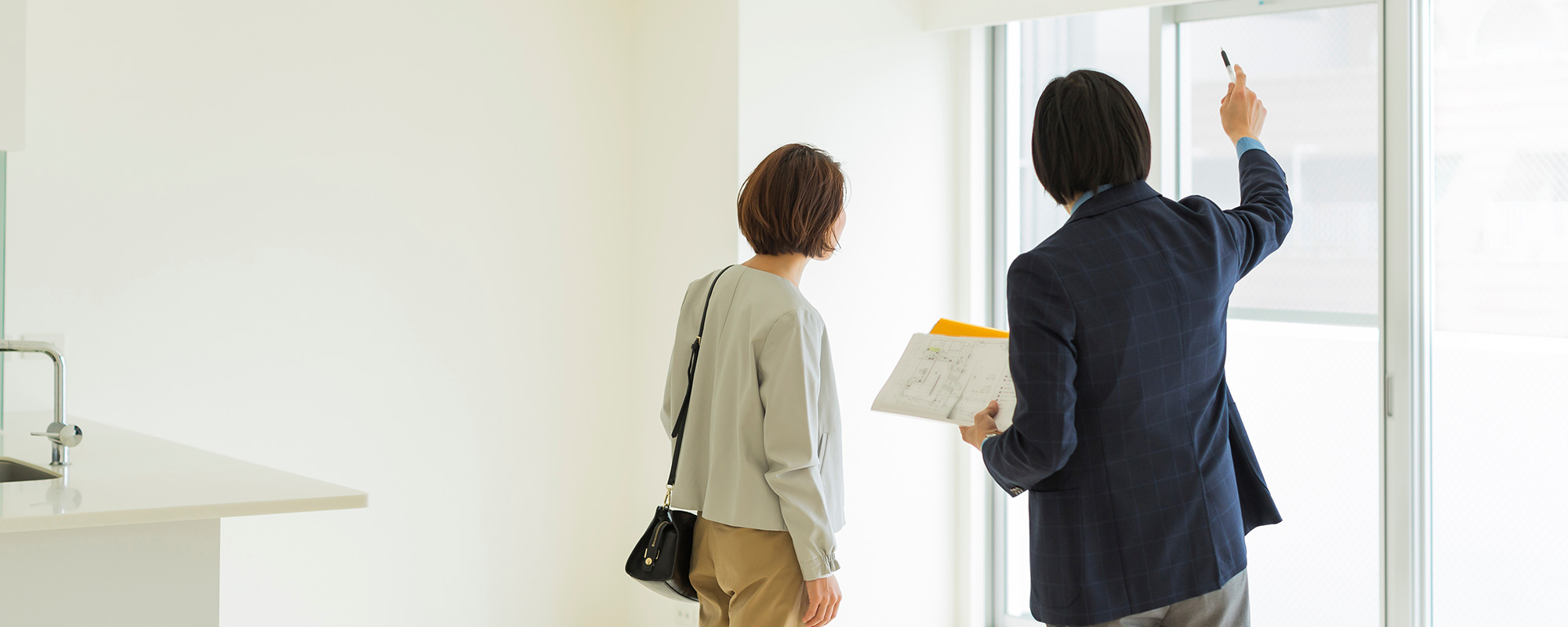 Présentation de la région de Namur avec ces villes comme : Andenne, Dinant, Ciney,Houyet, Beauraing, Gedinne, Bièvre,Gembloux, Fernelmont,La Bruyère, Sombreffe, Jemeppe sur Sambre, Sambre ville, Floreffe, Gesves, Ohey, Assesse, Profondeville, Fosses-la-ville, Mettet, Anhée, Yvoir, Hamois, Havelange, Somme Leuze, Rocherfort, Vresse sur Semois, Viroinval, Couvin, Philippeville, Cerfontaine, Walcourt, Florennes, Onhaye, Eghezée, Hastière